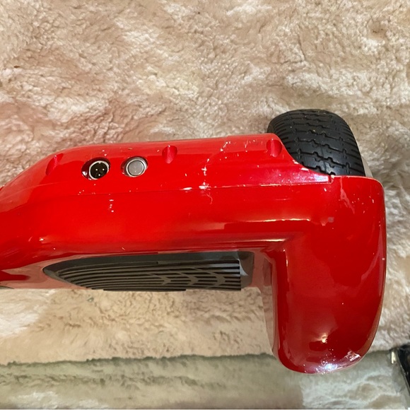 RED HOVER BOARD - Picture 2 of 4
